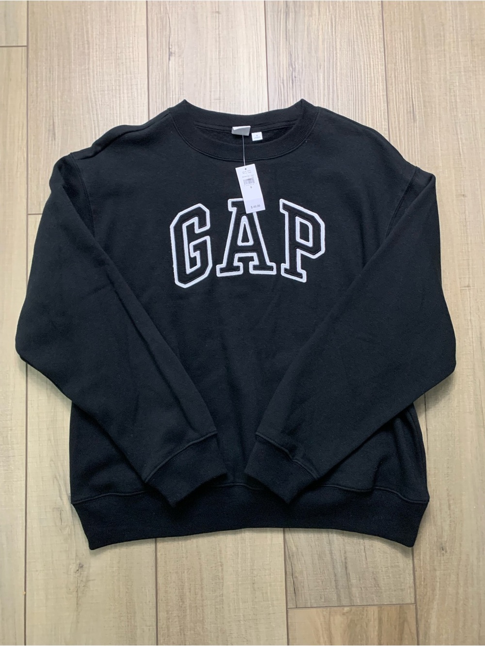 GAP Black Crewneck Sweatshirt